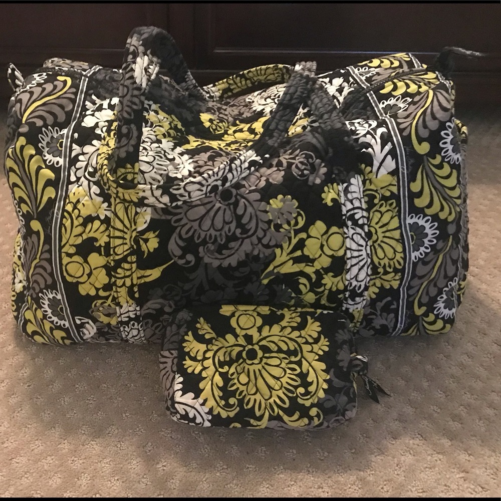Vera Bradley Large Duffle And Medium Cosmetic Case
